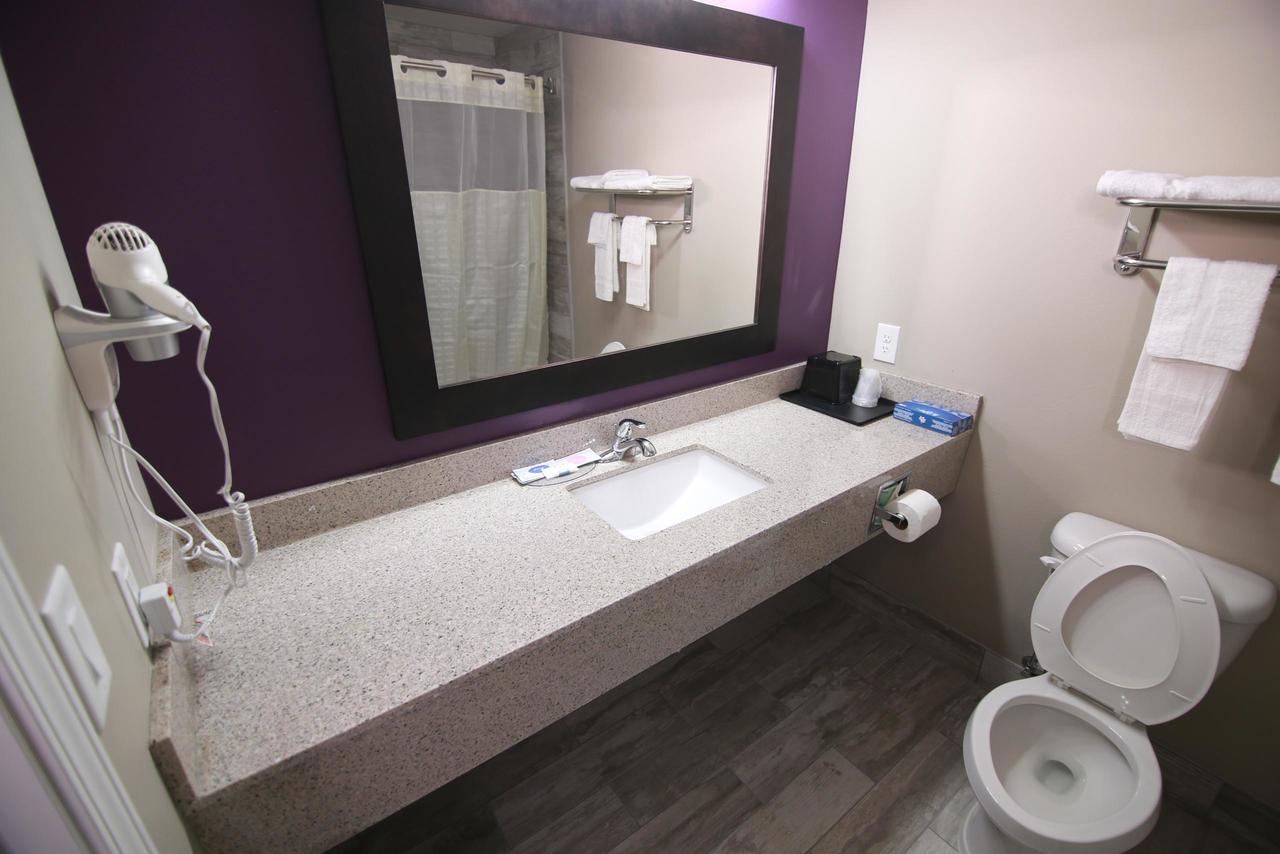 And Memphis Hotel Germantown